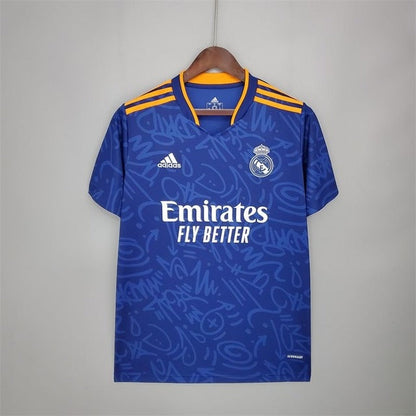 Retro Real Madrid 2021/2022 Visitante