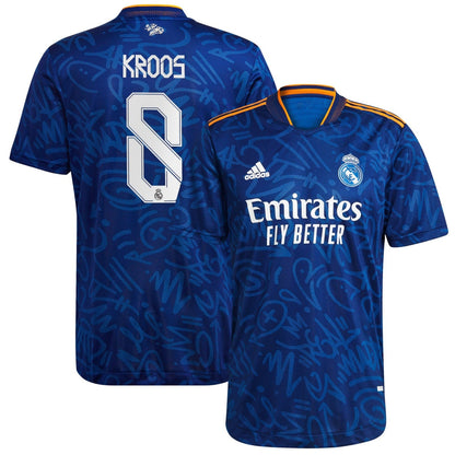 Retro Real Madrid 2021/2022 Visitante